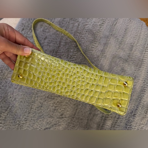 LORD AND TAYLOR Lime Green Crocodile-Embossed Handbag - Picture 5 of 15